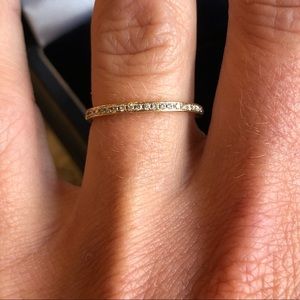 18 karat yellow gold diamond eternity band